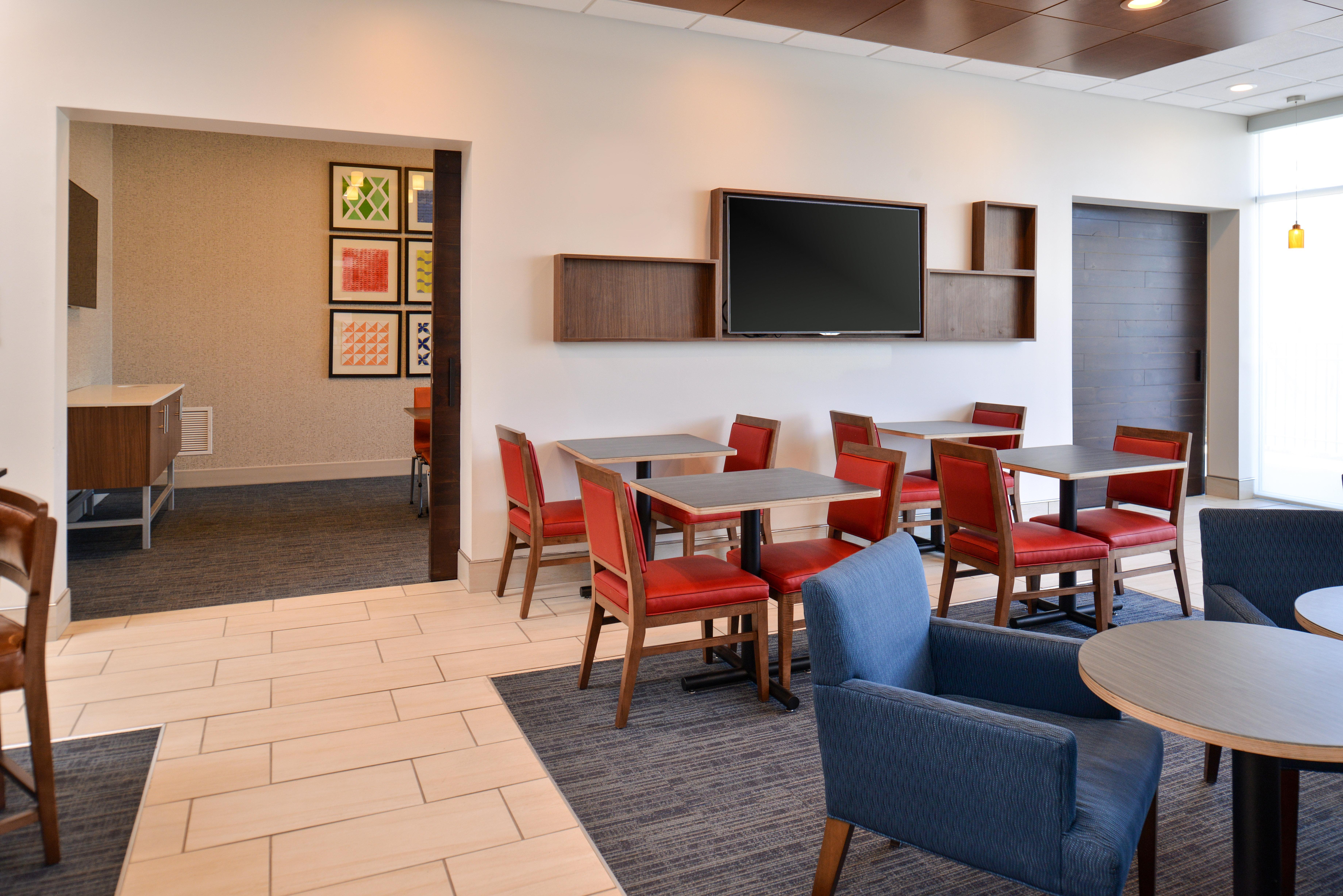 Holiday Inn Express & Suites Farmington Hills - Detroit By Ihg Экстерьер фото