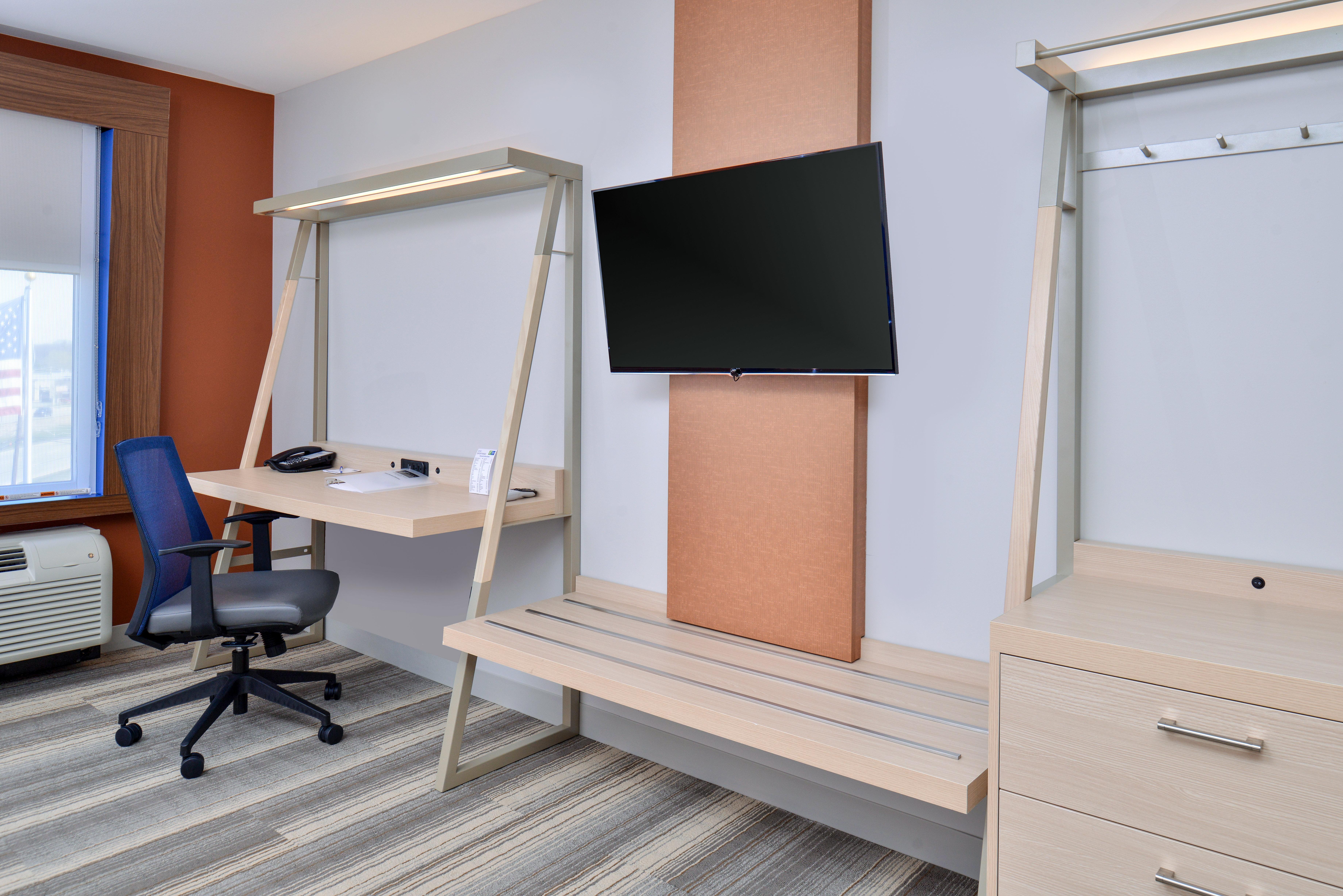 Holiday Inn Express & Suites Farmington Hills - Detroit By Ihg Экстерьер фото